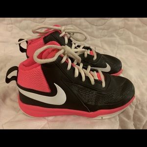 Girl’s Youth Nike
